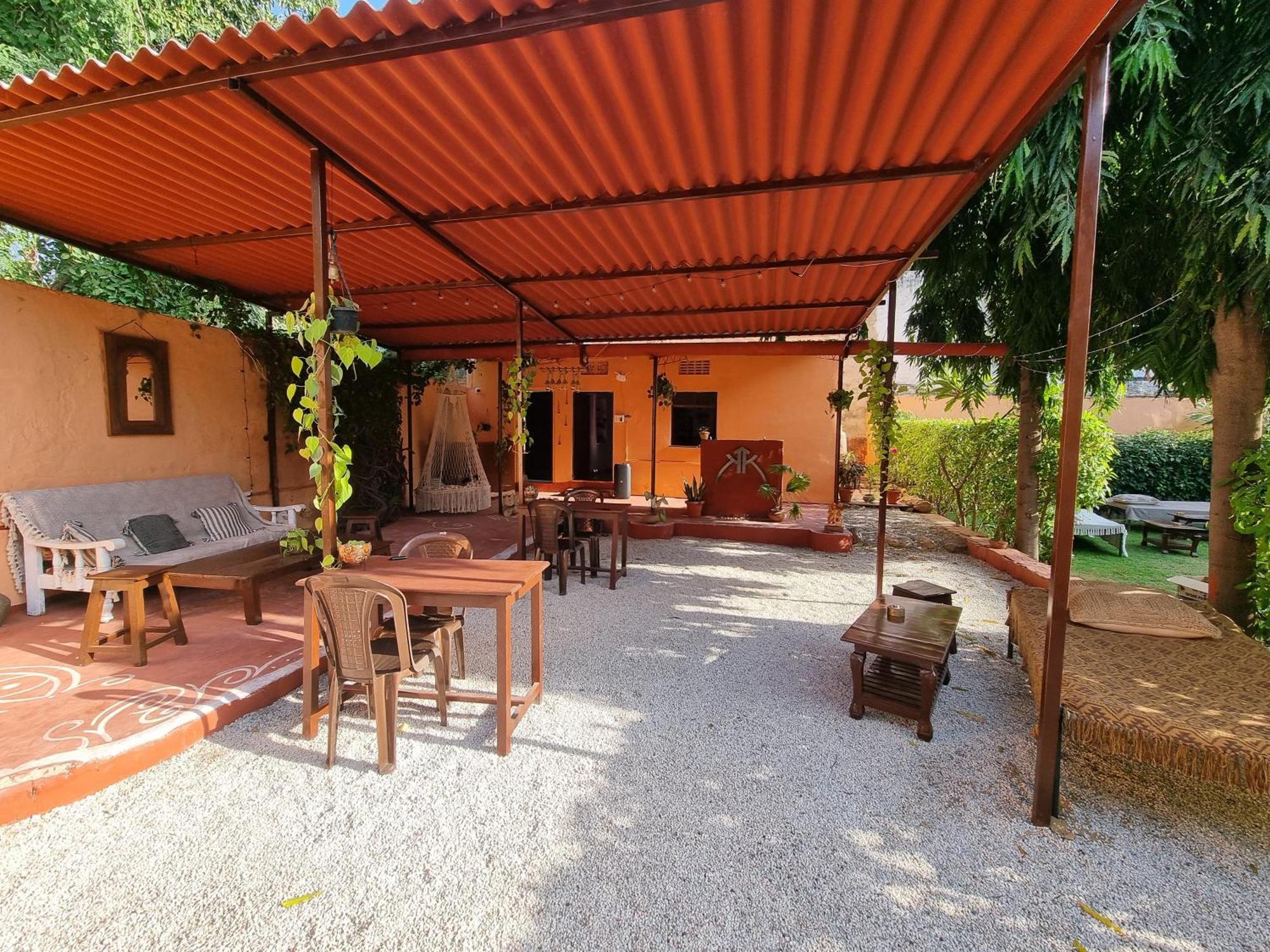 Karavan Kafe プシュカル エクステリア 写真